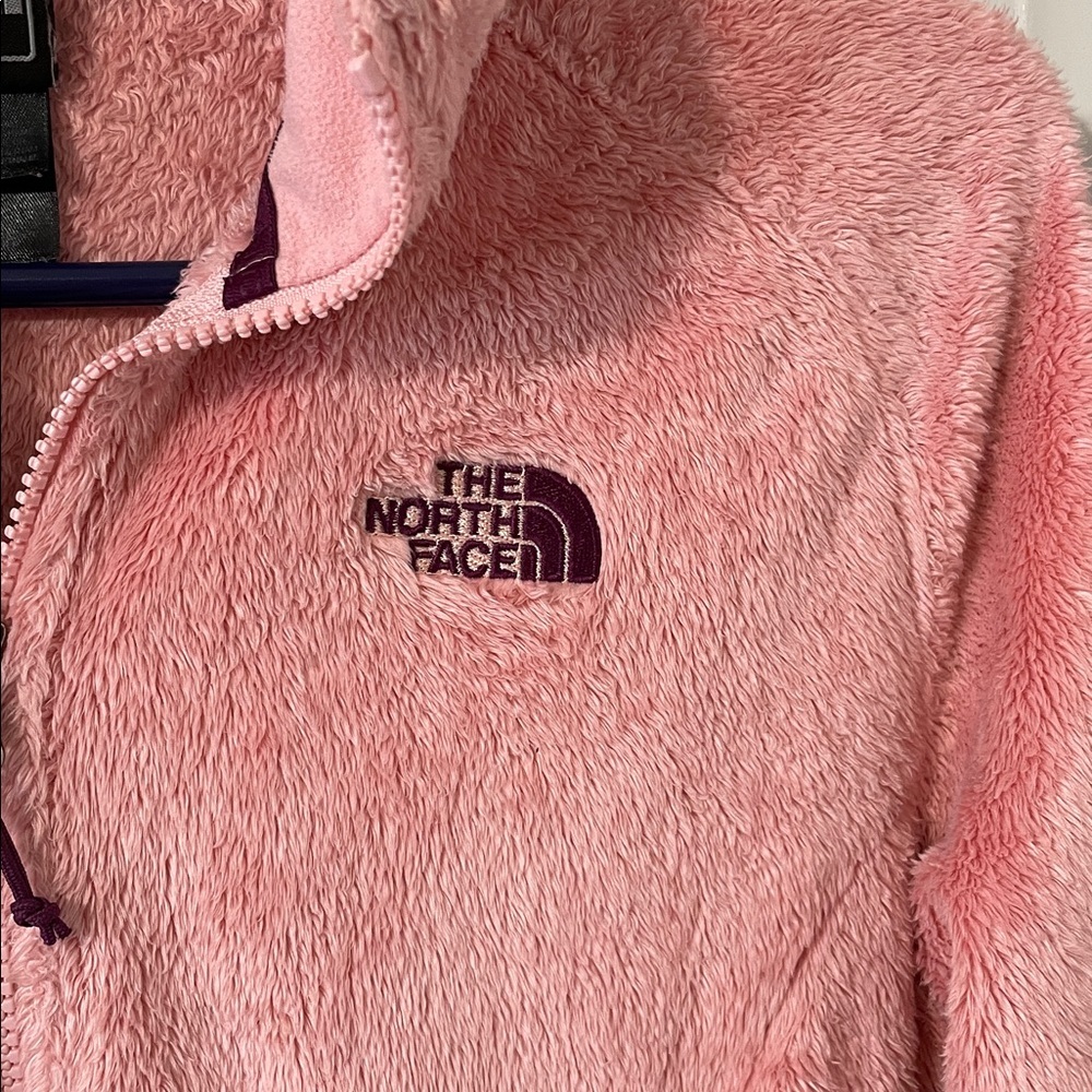 The North Face M Osito Bubble Gum Pink Fuzzy Fleece Jacket Size Medium Women - Picture 4 of 10